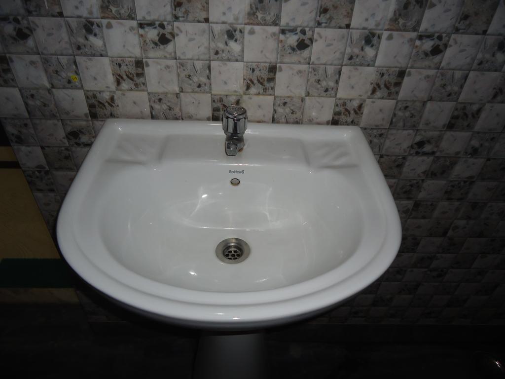 Hotel Debjyoti Siliguri Chambre photo