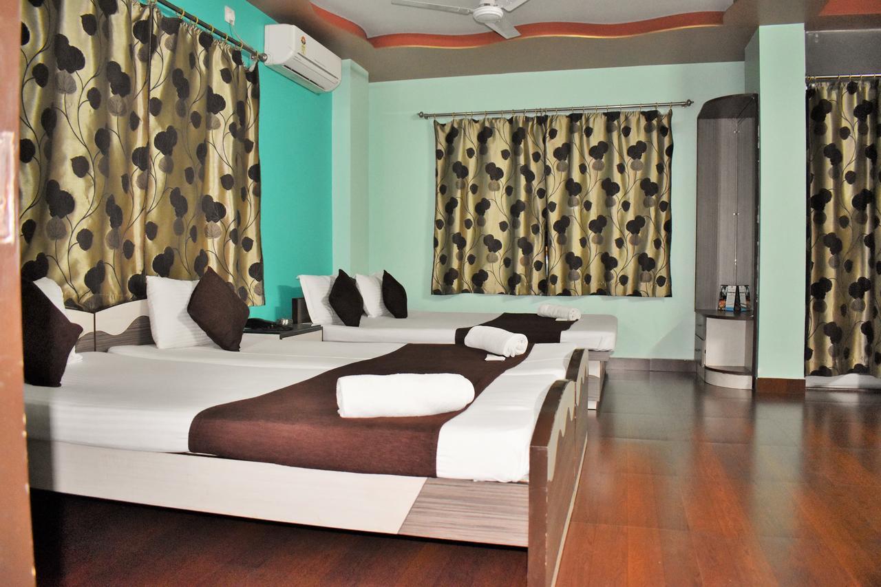 Hotel Debjyoti Siliguri Extérieur photo