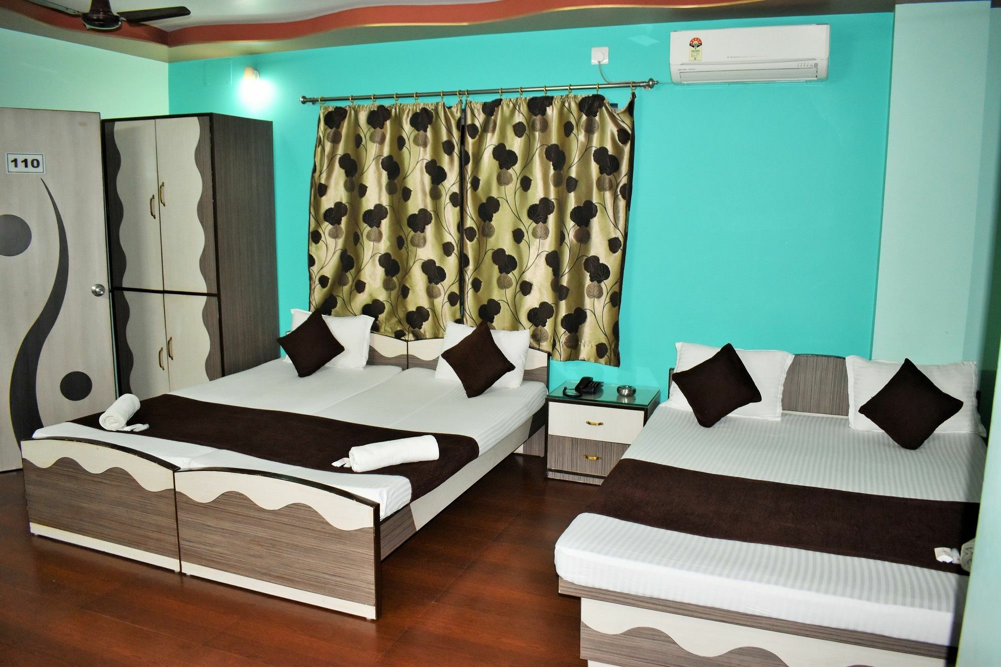 Hotel Debjyoti Siliguri Extérieur photo